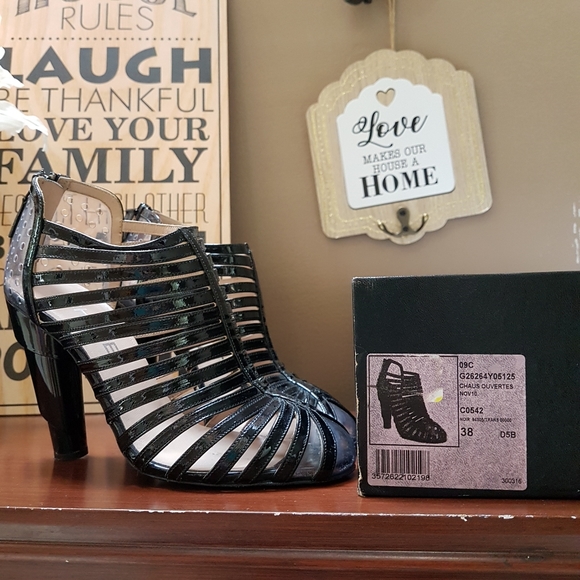 CHANEL caged heels - Picture 7 of 8